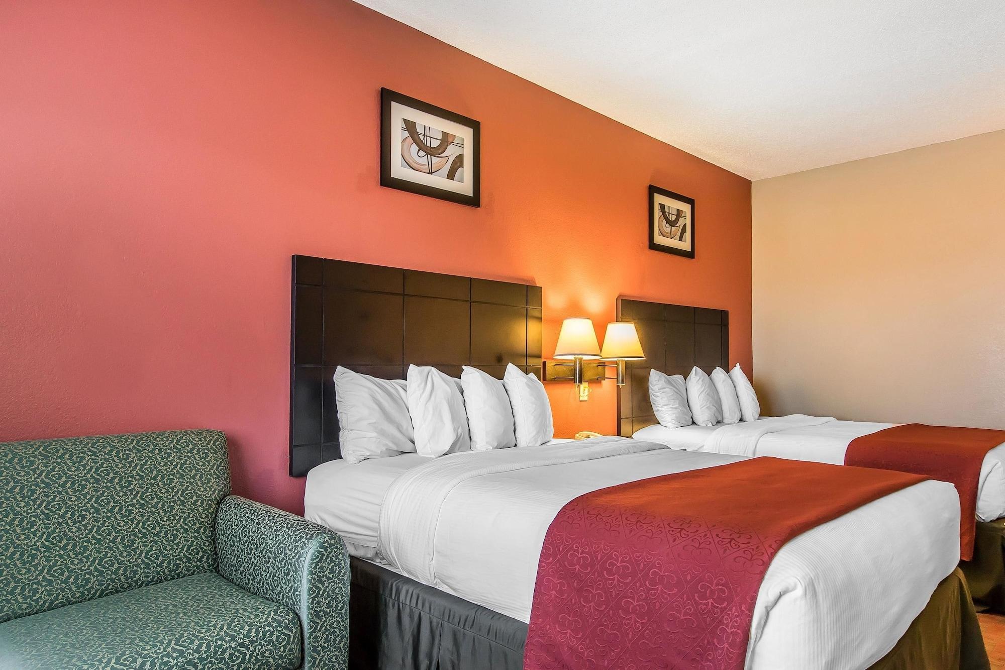 Quality Inn & Suites La Vergne Exterior photo